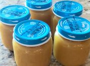 Una foto de compota de mango