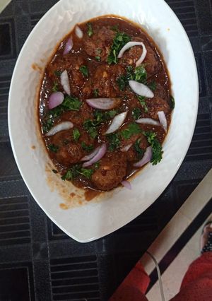 A picture of Vegetable Manchurian.