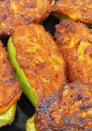 পুরভরা পটল ভাজা (Stuffed pointed gourd fry recipe) রেসিপির প্রধান ছবি