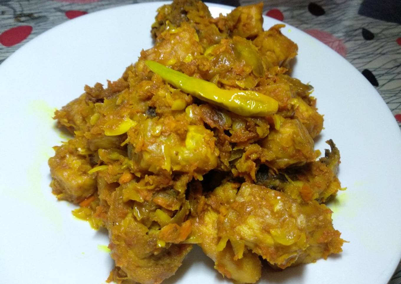Ayam + Tempe Bumbu Tumis Kuning
