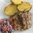 Pescado a la Plancha (Parrilla) con Papas y Sarza de Cebolla