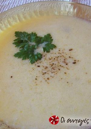 A picture of A flavoursome, traditional, chicken soup.