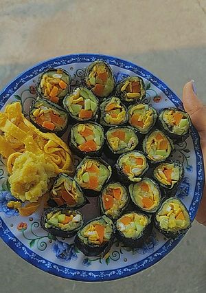 Hình của món 😋Kimbap khoai lang 🍠eatclean.