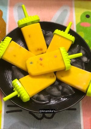 A picture of Mango Custards Kulfi in the Popsicles.