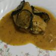 Pollo en salsa de champiñones-calabaza y berenjena asada