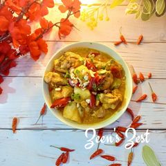 A picture of Thai Massaman Curry - A Muslim Thai Food.
