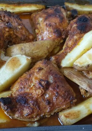 صورة لوصفة دجاج وبطاطا بالفرن