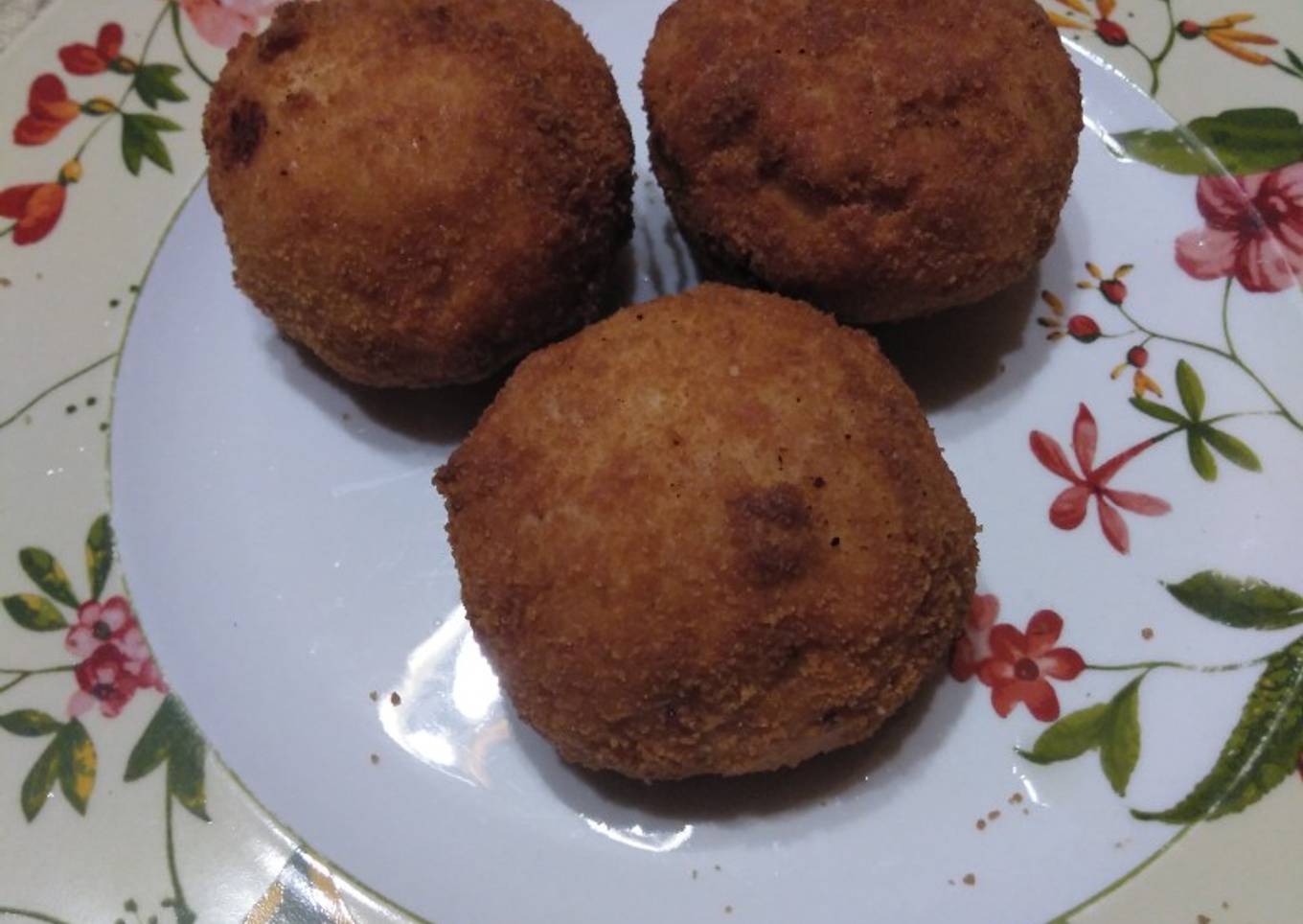 Bombas picantes de patata