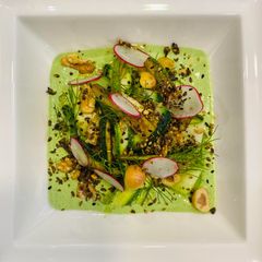 A picture of Summer Green Salad.