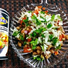 A picture of Peanut chaat.