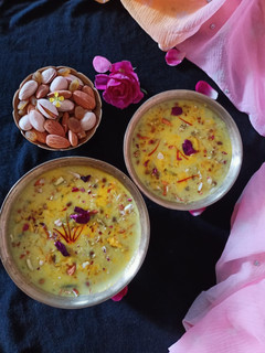 शकरकंदी की खीर(shakarkandi ki kheer recipe in hindi) रेसिपी मुख्य फोटो
