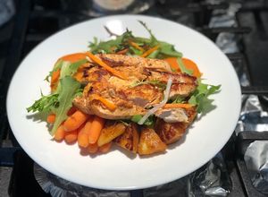 Hình của món Ức gà áp chảo bột tỏi tiêu và paprika-Eatclean.