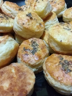Una foto de Scones de queso