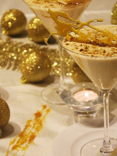Una foto de Mousse de turrón blando