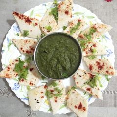 A picture of Khatta dhokla.
