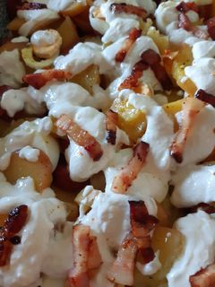 Rakott krumpli virslivel recept fotója