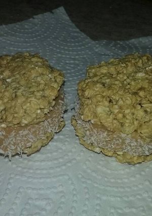 Una foto de Alfajorcitos de maicena y avena