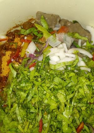 A picture of Danwake with salat.
