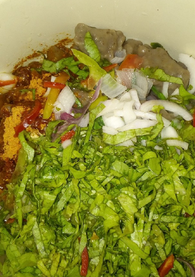 A picture of Danwake with salat.