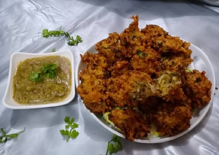 Steps to Prepare Super Quick Homemade Noodles pakora