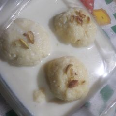A picture of Ras Malai.