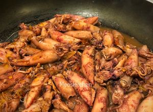 Hình của món Mực Trứng Kho.