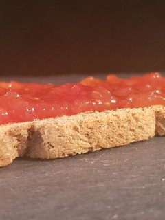 Una foto de Mermelada de tomate en panificadora