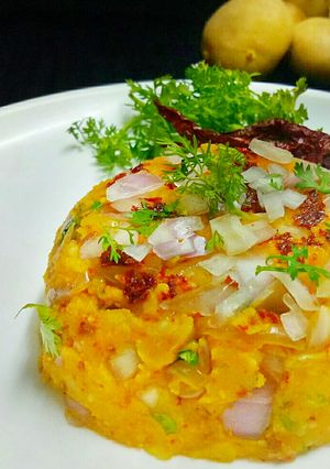 A picture of Aloo Bharta.