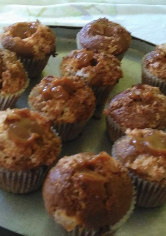 Una foto de Muffins de chocolate, coco y dulce de leche