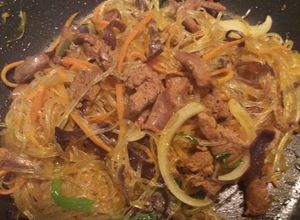 Hình của món Miến Xào Lòng Gà.