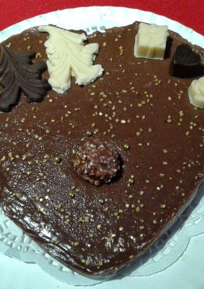 Una foto de Tarta corazón de Ferrero Rocher