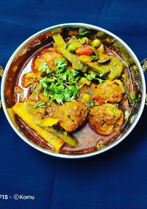A picture of Undhiyu.