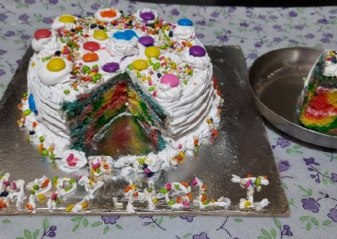 Happy Holi Fresh Cream Cake With Candy Icing 1 kg : Gift/Send Holi Gifts  Online HD1155535 |IGP.com