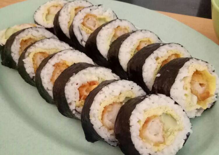 Ebi furai roll with mayo