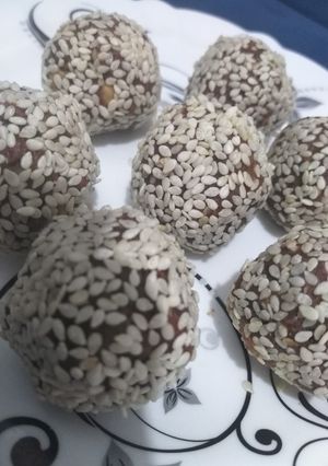 عکسی از دستور توپک خرما و گردو