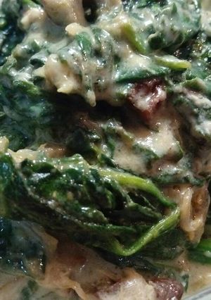 Foto principal de Espinacas en salsa de queso azul