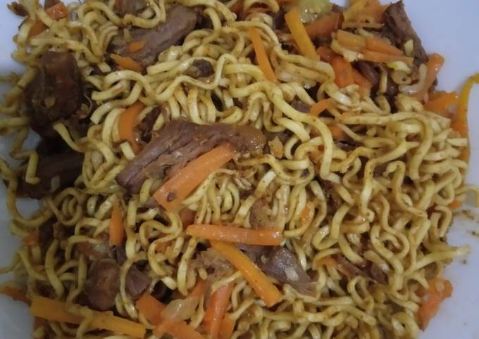 Mie goreng daging rendang tumis