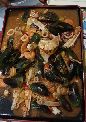 Foto resep Seafood tumpah pedas asam manis