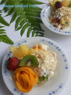 Foto resep Salad Buah Bengkoang Nenas dengan Whipped Cream