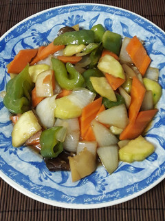 Una foto de Wok de verduras salteadas a mi manera 😉