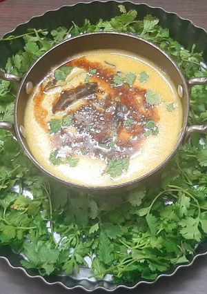A picture of Gujarati curry.