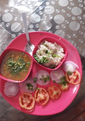 A picture of Chole chawal.