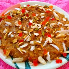 A picture of Apple halwa.