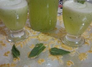 صورة لوصفة عصير الليمون والخيار🥒🍋🥒🍋