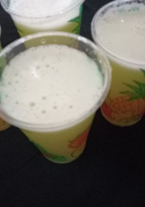 A picture of Apple pineapple lemonade.