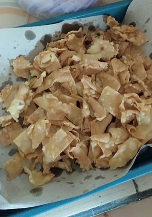 Foto resep Krupuk pangsit gurih renyah