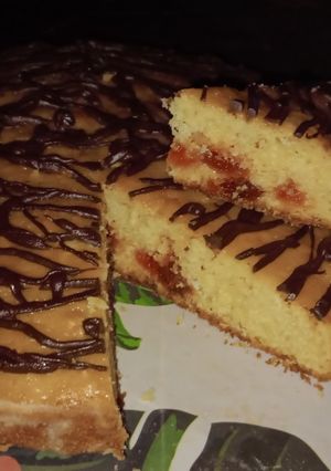 Una foto de Torta con membrillo escondido...😋