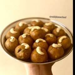 Dry fruits Besan Laddoos A picture of Dry fruits Besan Laddoos.