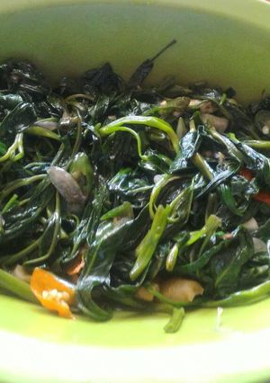 Foto resep Tumis Kangkung Simpel ala Bunda Almira-Arka