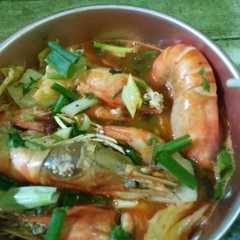 A picture of Udang kuah asam.